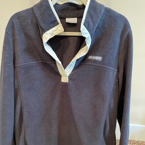 Black-Gray Columbia Pullover. Lightly worn